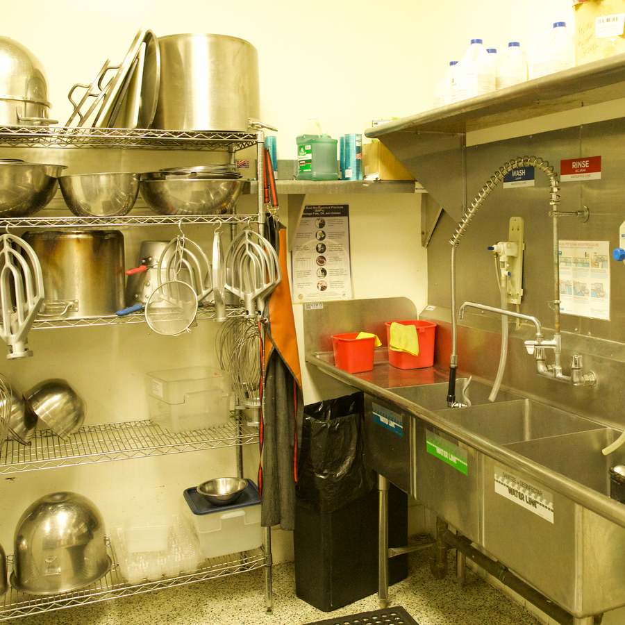 Commercial Kitchen rental Dreamy Creations Cupcakes