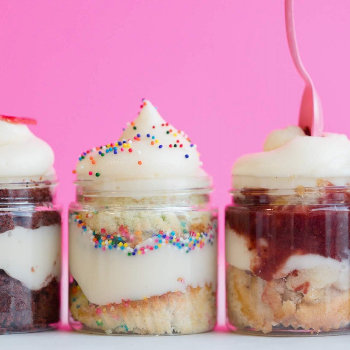 The best cake gift you can give anyone cupcakes in a jar dreamy creations